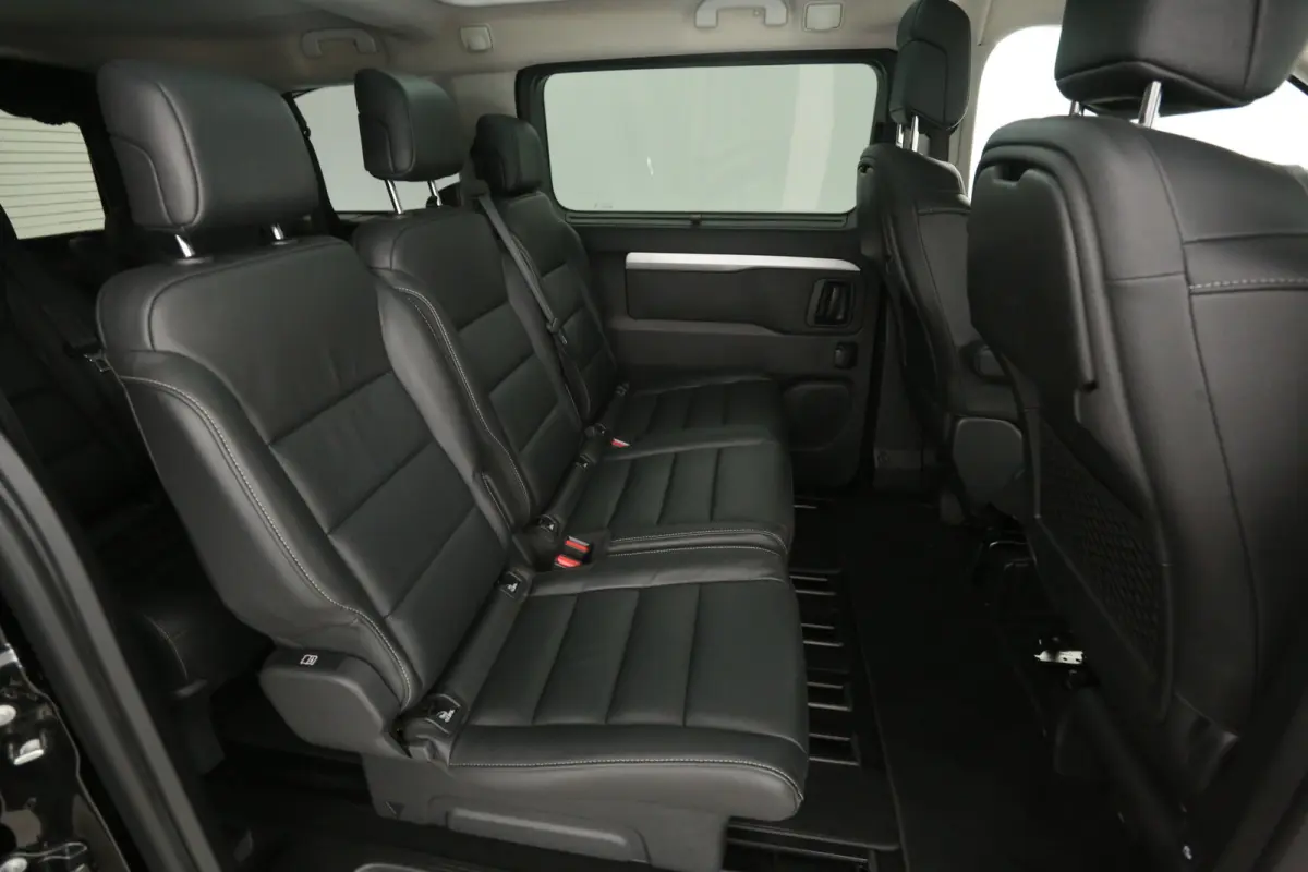 75 kWh L2H1 Long Range | 7 Zits | Pano | Snelladen | SOH 92% | Clima | Camera | HUD | Cruise | Carplay | 2xSchuifdeur Elektr.