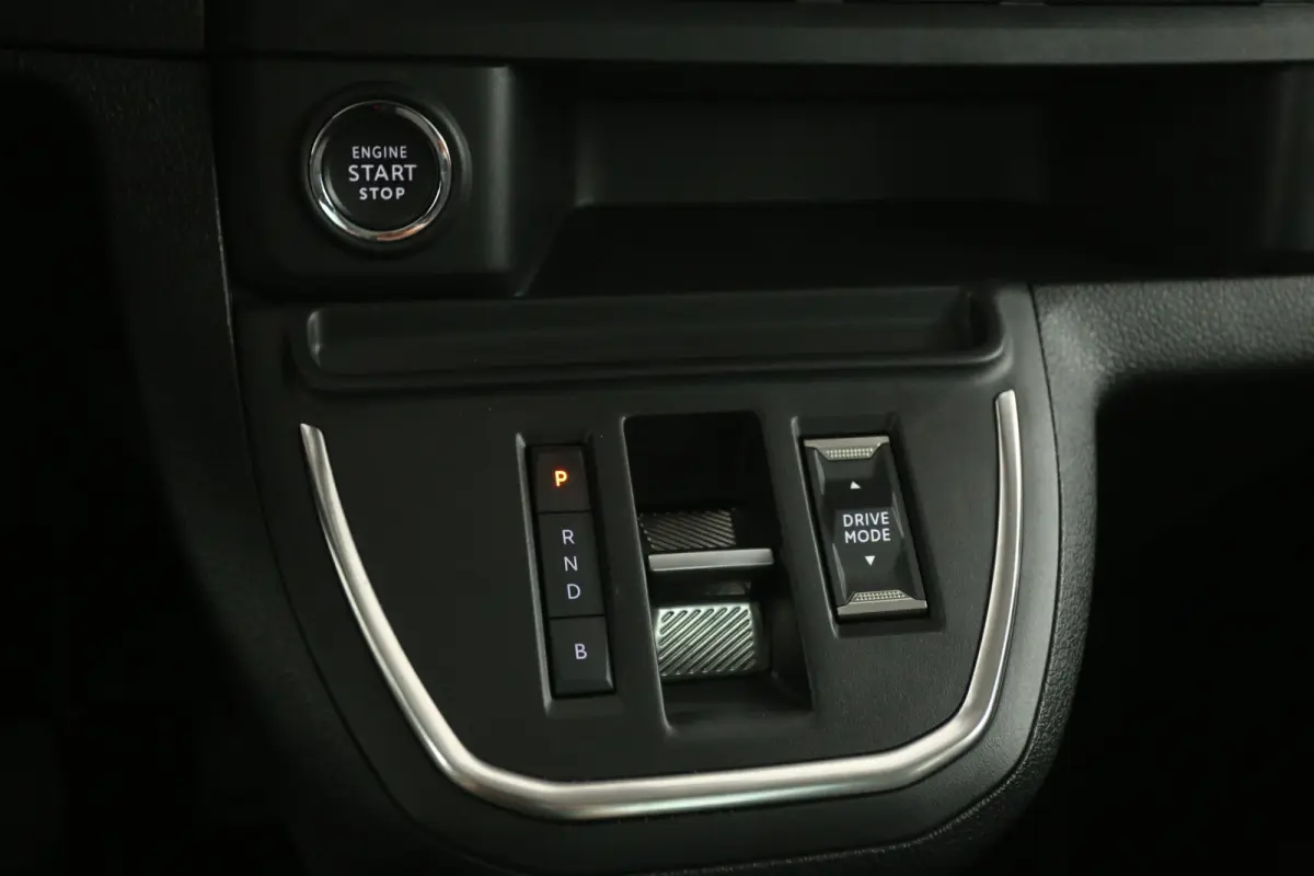 75 kWh L2H1 Long Range | 7 Zits | Pano | Snelladen | SOH 92% | Clima | Camera | HUD | Cruise | Carplay | 2xSchuifdeur Elektr.