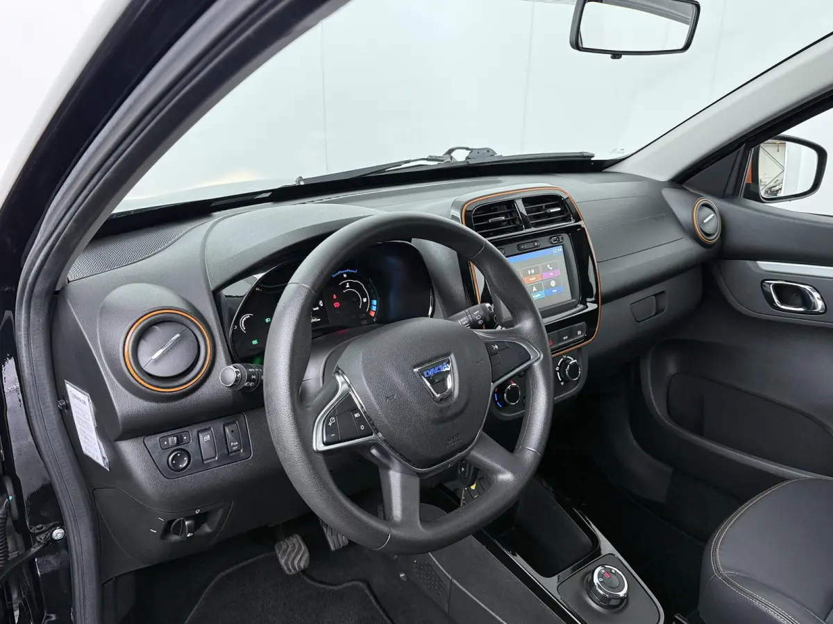 Comfort Plus (Orange Pack) | achteruitrijcamera | Apple Carplay/Android Auto |