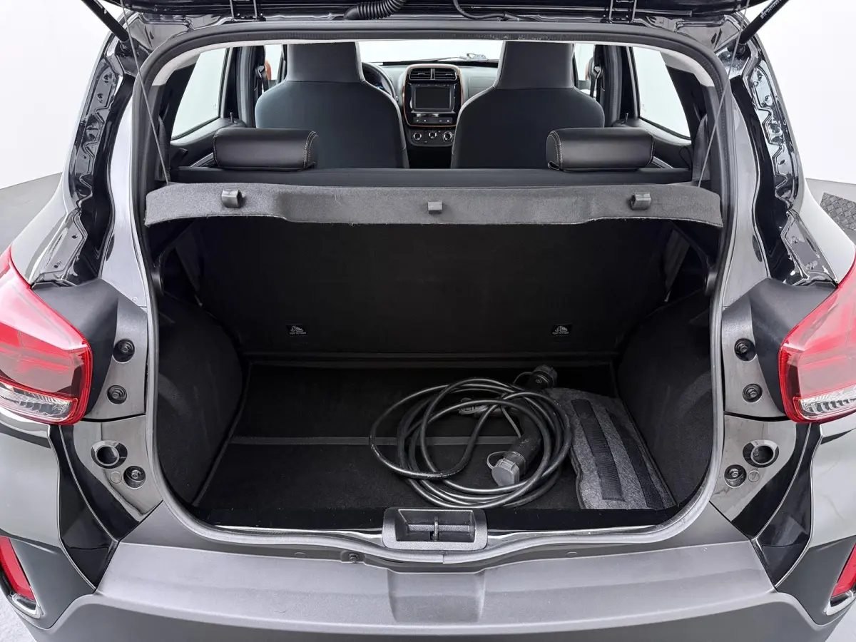 Comfort Plus (Orange Pack) | achteruitrijcamera | Apple Carplay/Android Auto |