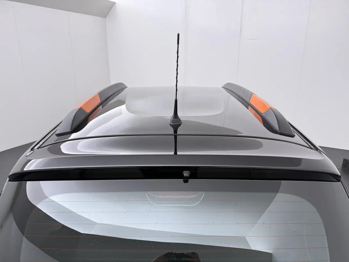 Comfort Plus (Orange Pack) | achteruitrijcamera | Apple Carplay/Android Auto |