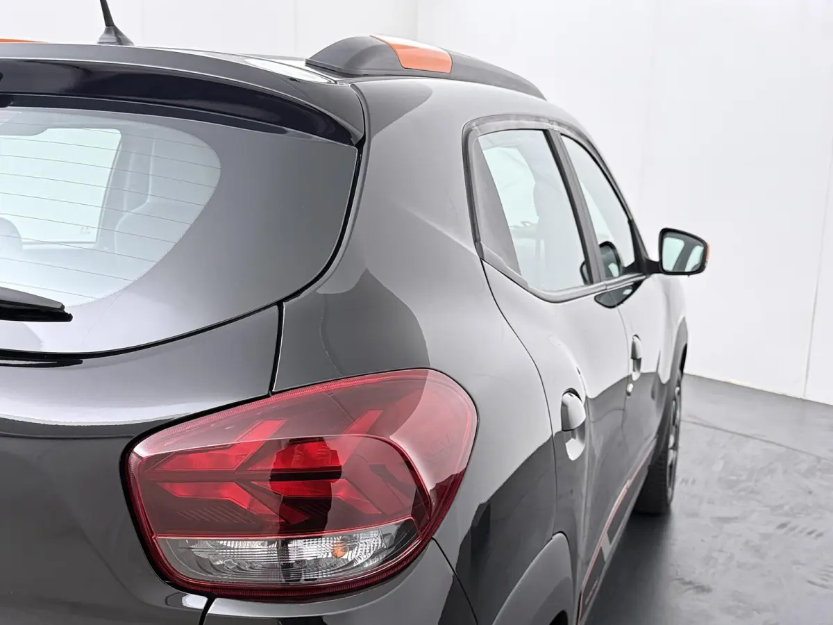 Comfort Plus (Orange Pack) | achteruitrijcamera | Apple Carplay/Android Auto |