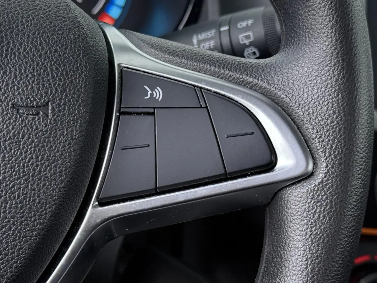 Comfort Plus (Orange Pack) | achteruitrijcamera | Apple Carplay/Android Auto |