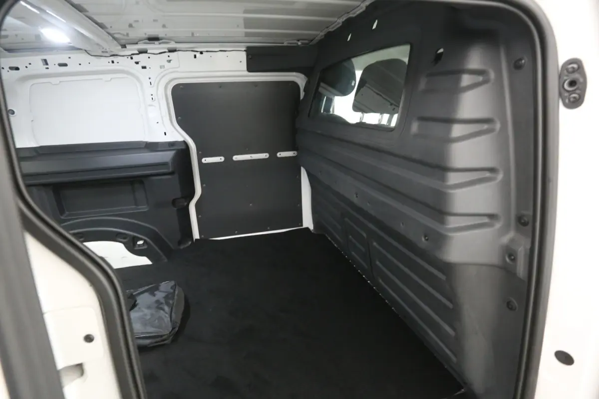 77 kWh 204PK L1H1 | Snelladen | SOH 95% | Airco | Cruise | Carplay | 3 Zits | Trekhaak | Parkeersens.