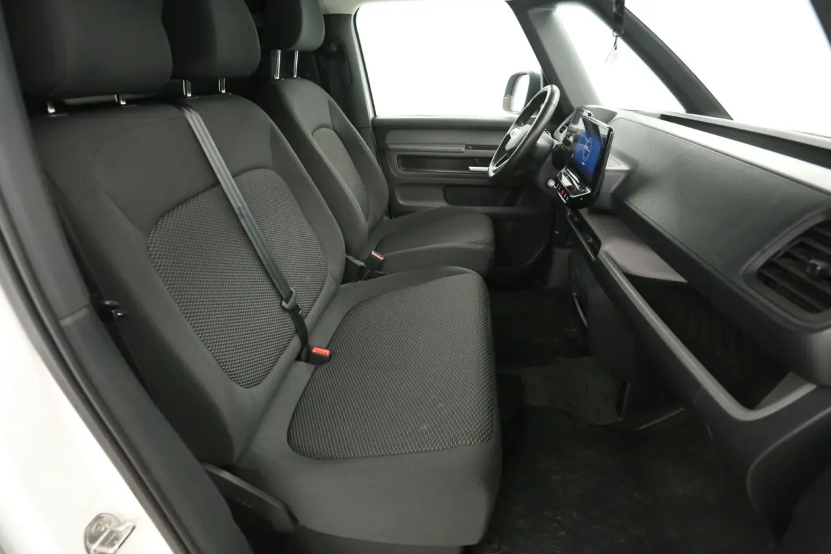 77 kWh 204PK L1H1 | Snelladen | SOH 95% | Airco | Cruise | Carplay | 3 Zits | Trekhaak | Parkeersens.