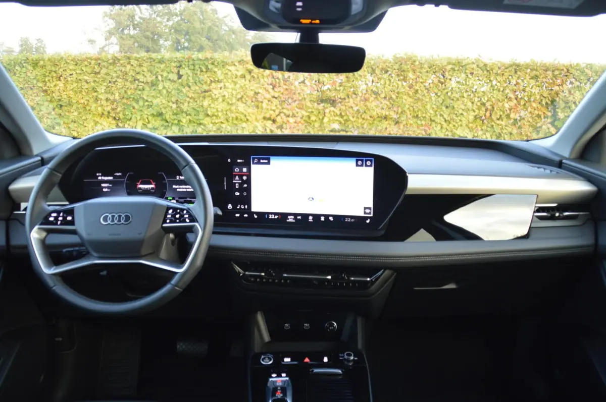 Advanced edition 83 kWh 16321 km!