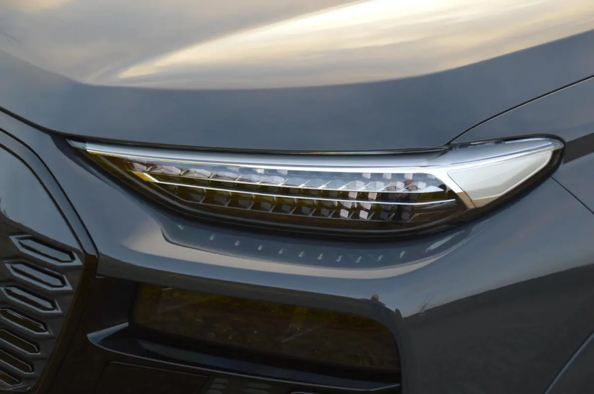 Advanced edition 83 kWh 16321 km!