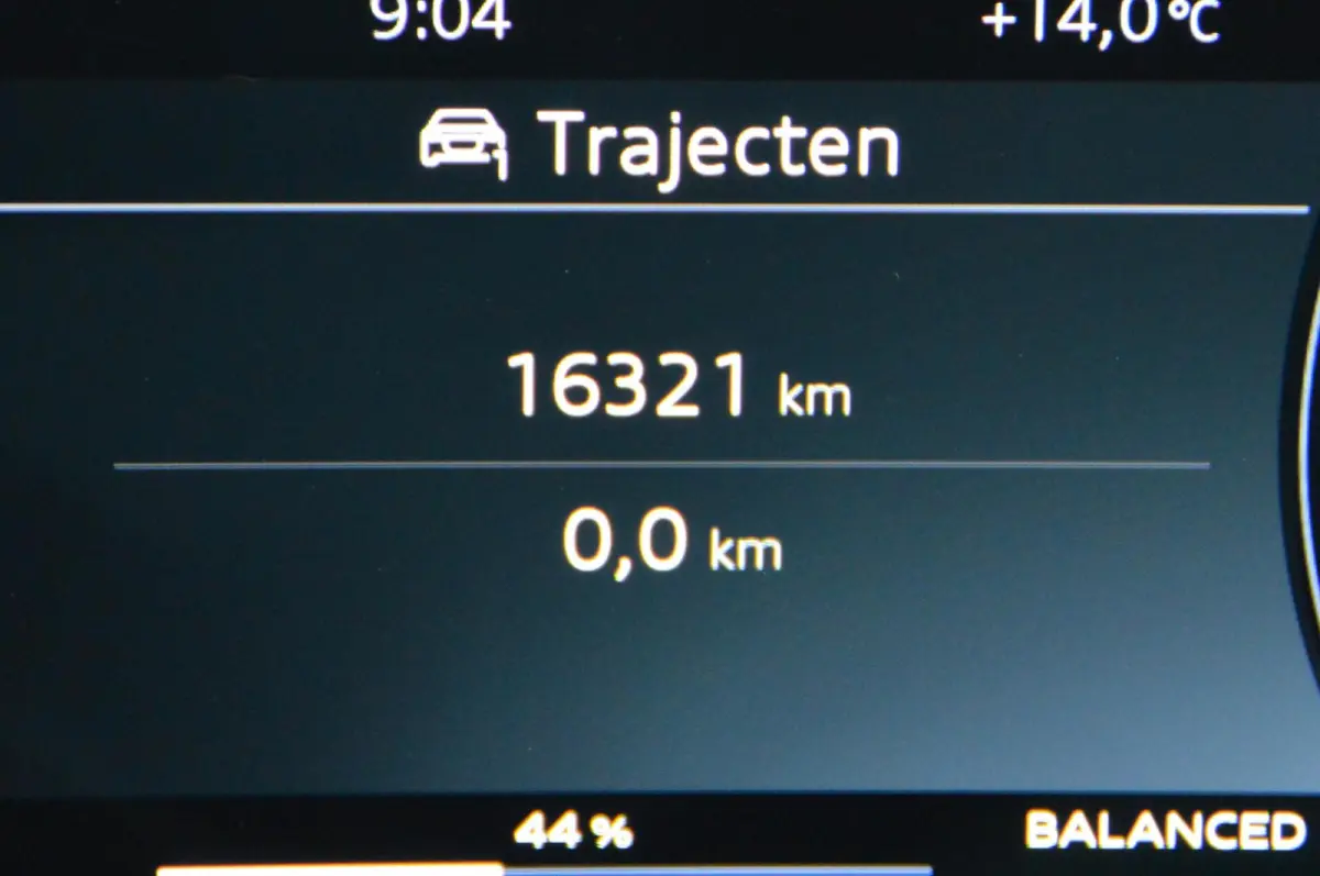 Advanced edition 83 kWh 16321 km!