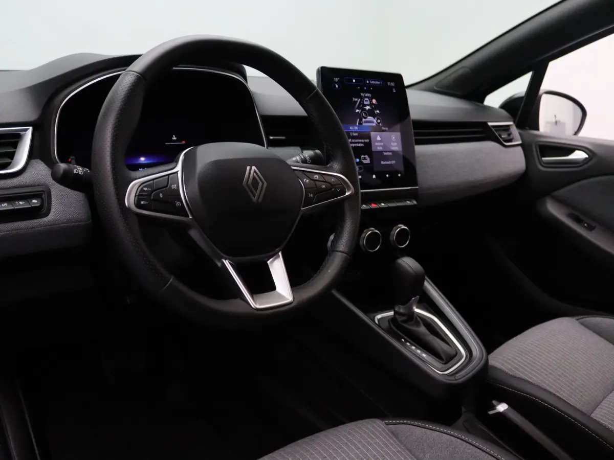 145pk E-Tech Full Hybrid techno Apple Carplay/Android Auto | Climate