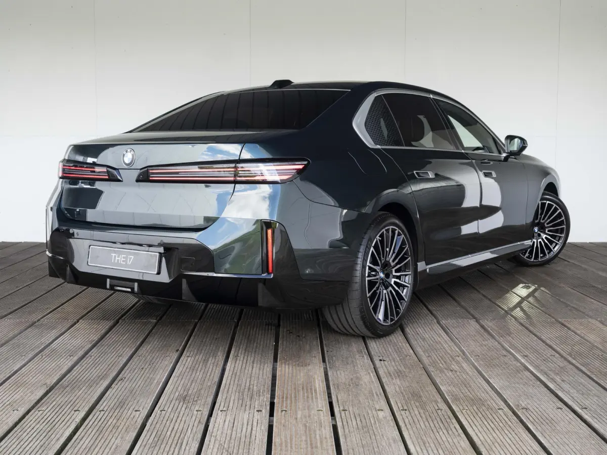 xDrive50 M Sportpakket | Executive pakket | Connaisseur pakket