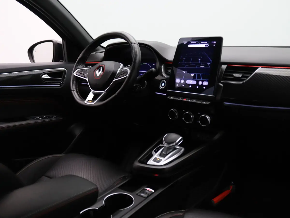 145pk E-Tech Hybrid R.S. Line Apple Carplay/Android Auto | Climate