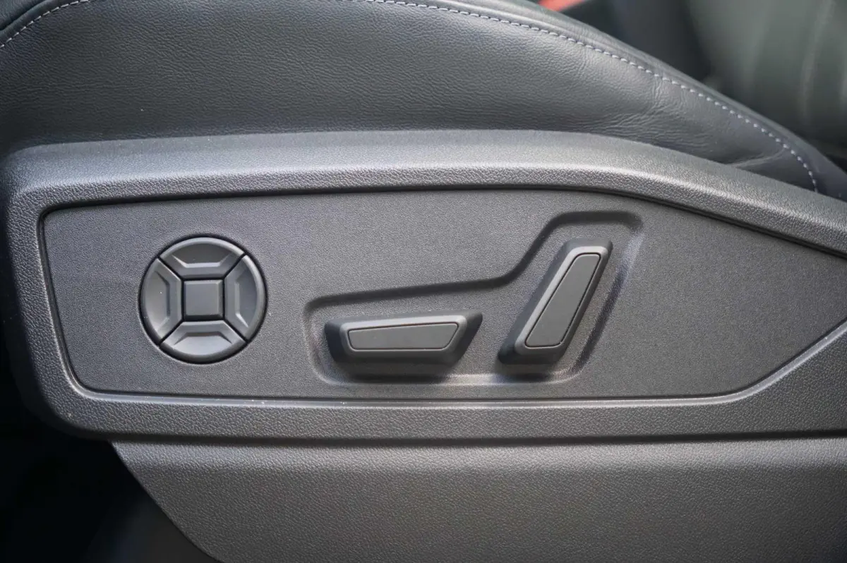 2.0 TFSI e-hybrid quattro S edition Competition | Panoramadak | SQ5 Uitlaat | Trekhaak | 22" Velgen