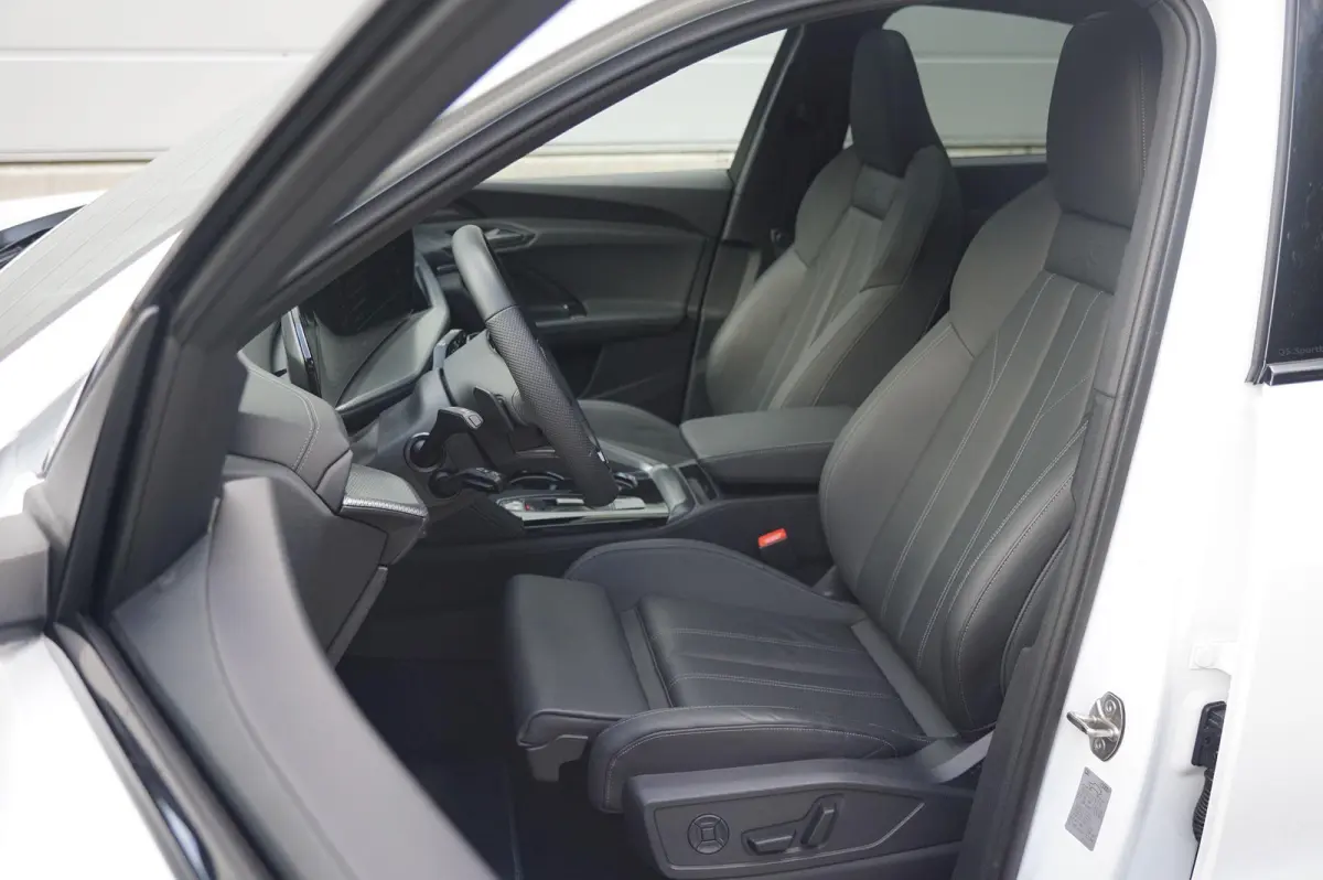 2.0 TFSI e-hybrid quattro S edition Competition | Panoramadak | SQ5 Uitlaat | Trekhaak | 22" Velgen