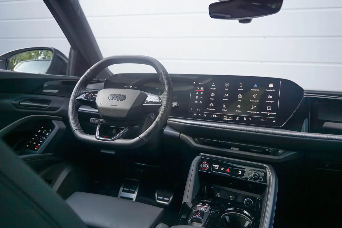 2.0 TFSI e-hybrid quattro S edition Competition | Panoramadak | SQ5 Uitlaat | Trekhaak | 22" Velgen
