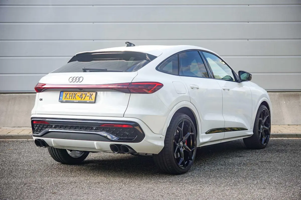 2.0 TFSI e-hybrid quattro S edition Competition | Panoramadak | SQ5 Uitlaat | Trekhaak | 22" Velgen