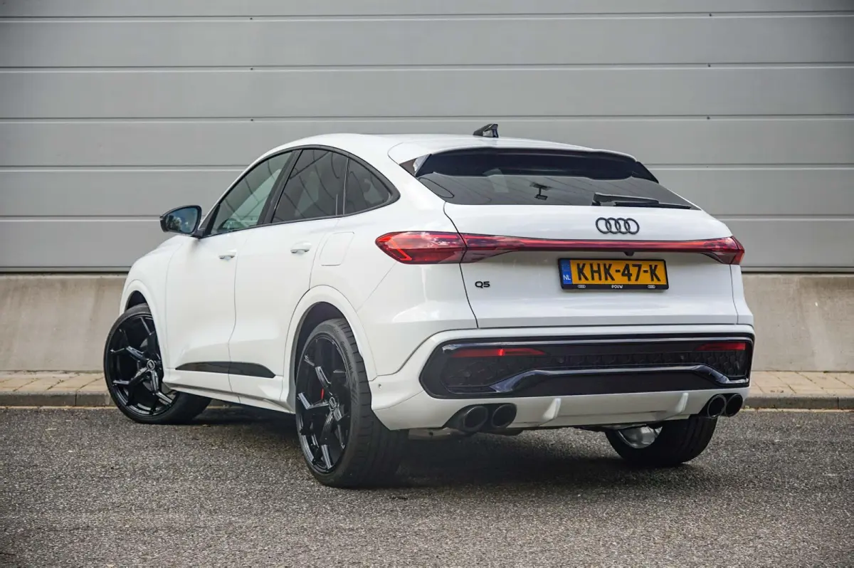 2.0 TFSI e-hybrid quattro S edition Competition | Panoramadak | SQ5 Uitlaat | Trekhaak | 22" Velgen