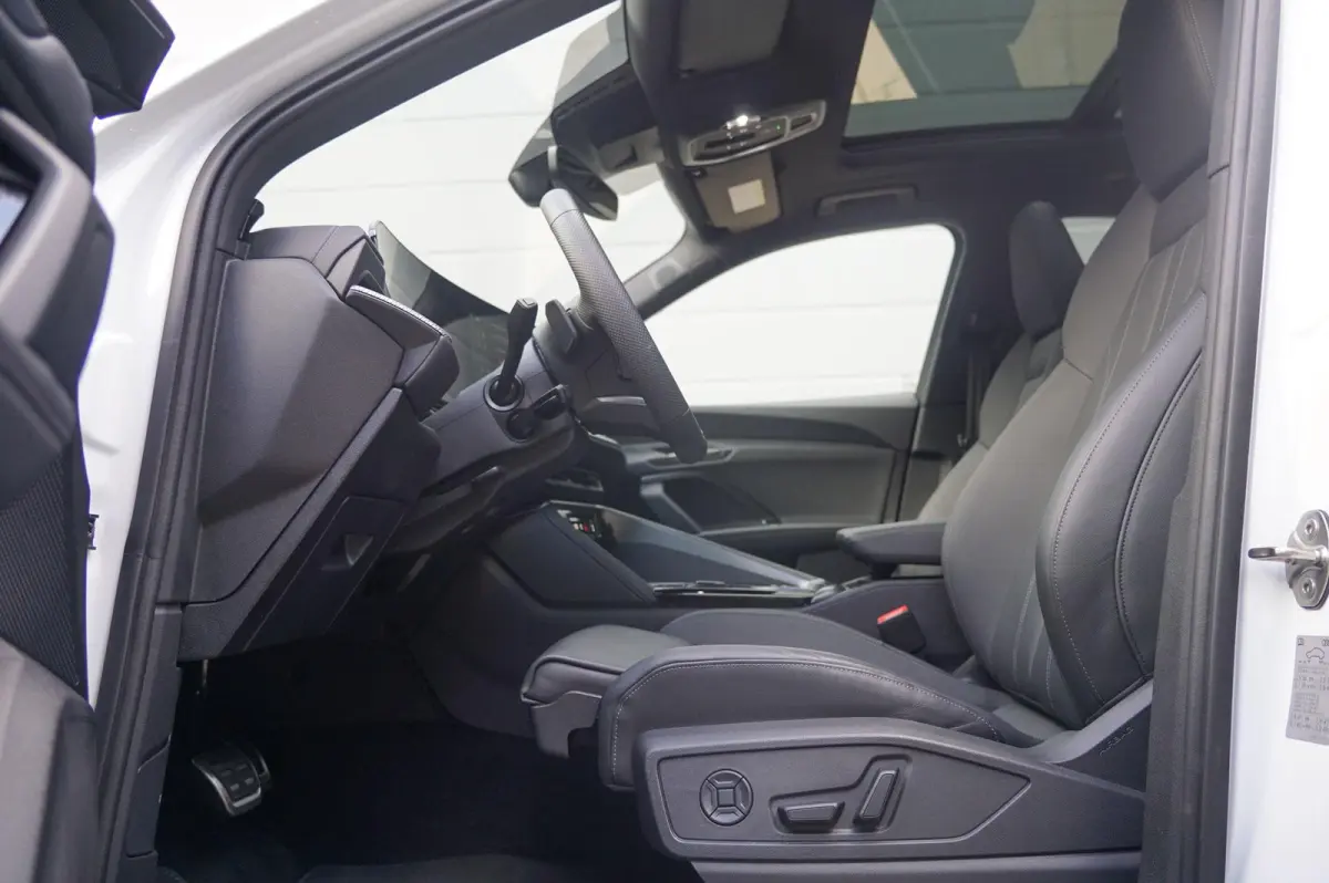 2.0 TFSI e-hybrid quattro S edition Competition | Panoramadak | SQ5 Uitlaat | Trekhaak | 22" Velgen