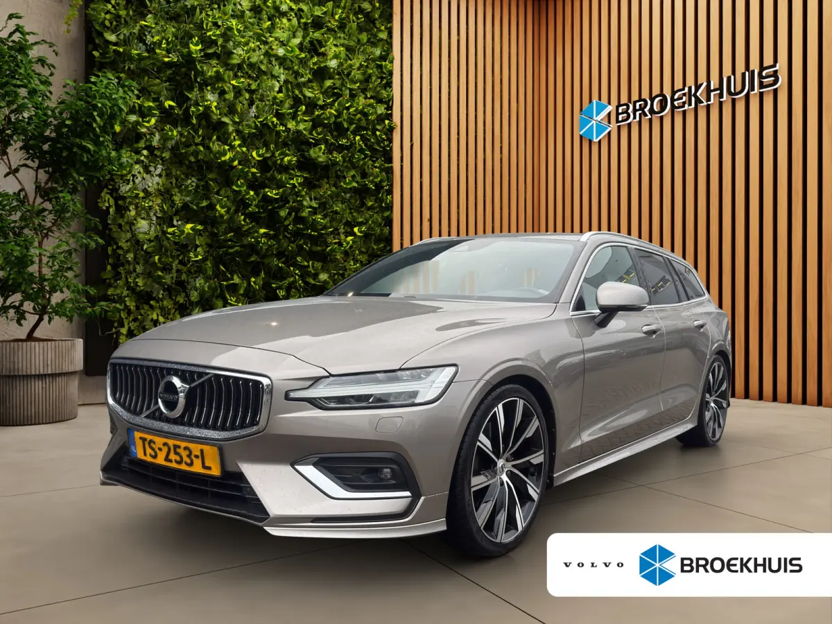 2.0 T5 Inscription | Styling kit | Harman/Kardon | Trekhaak | Camera | Adaptive Cruise | 20" Velgen
