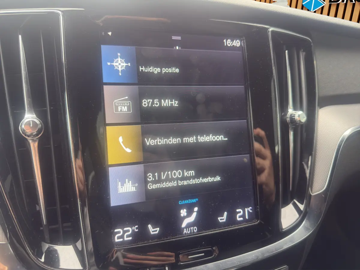 2.0 T5 Inscription | Styling kit | Harman/Kardon | Trekhaak | Camera | Adaptive Cruise | 20" Velgen