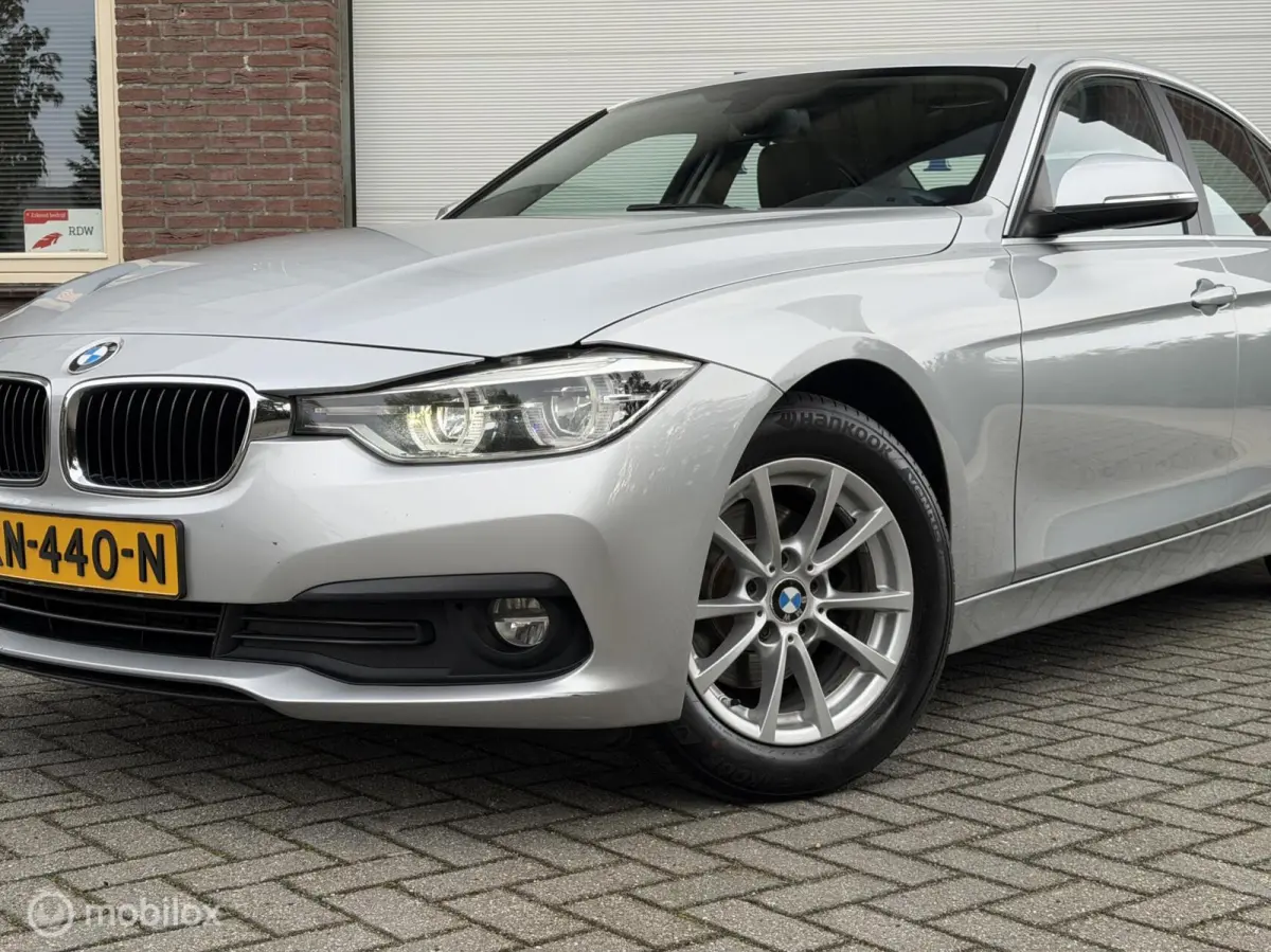 318i LCI High Executive Leder Stoelverwarming LED Nieuwe Turbo