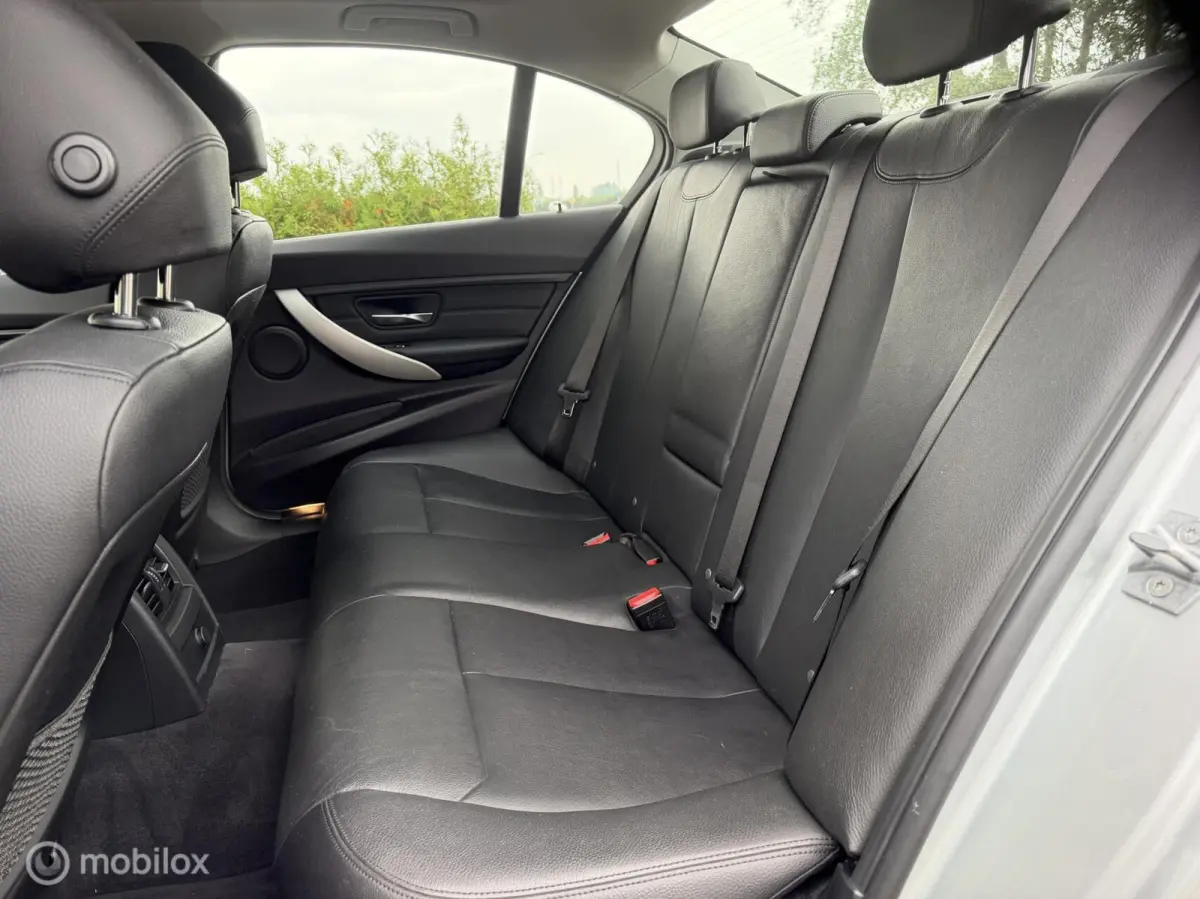 318i LCI High Executive Leder Stoelverwarming LED Nieuwe Turbo