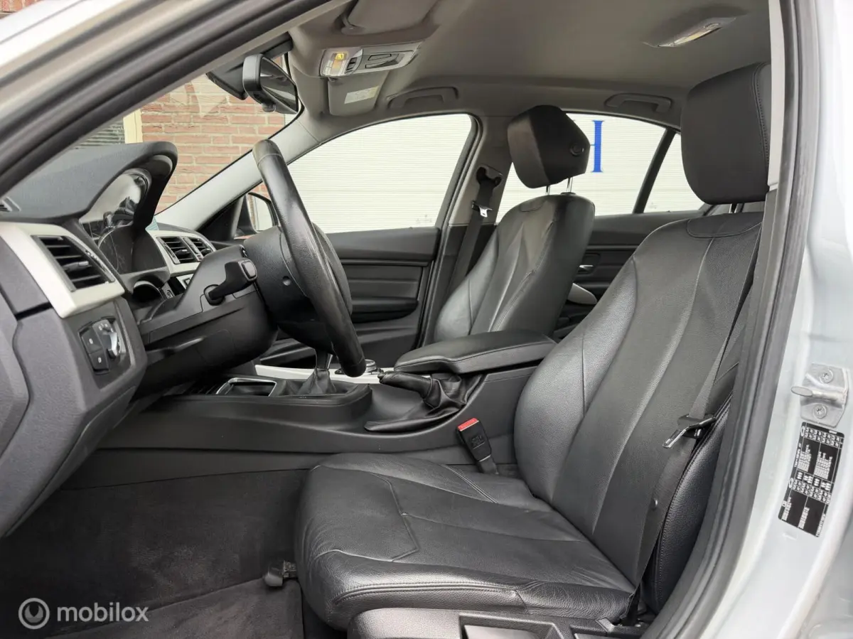 318i LCI High Executive Leder Stoelverwarming LED Nieuwe Turbo