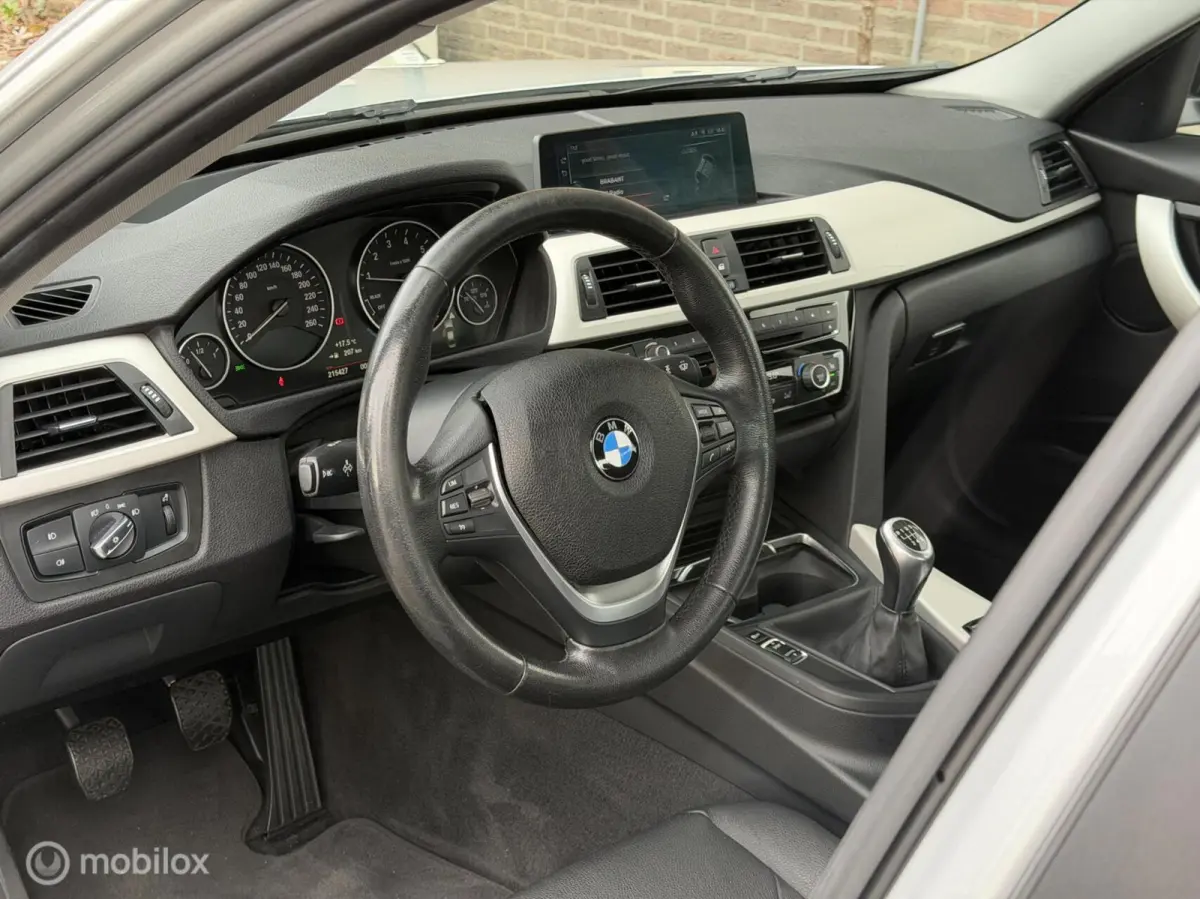 318i LCI High Executive Leder Stoelverwarming LED Nieuwe Turbo