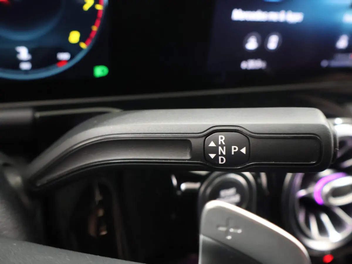 200 Business Solution AMG | Stoelverwarming | Sportstoelen | Apple Carplay |