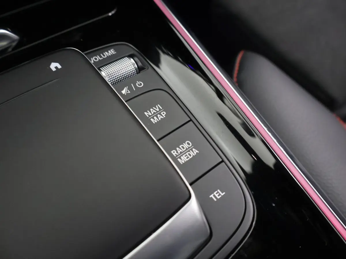 200 Business Solution AMG | Stoelverwarming | Sportstoelen | Apple Carplay |