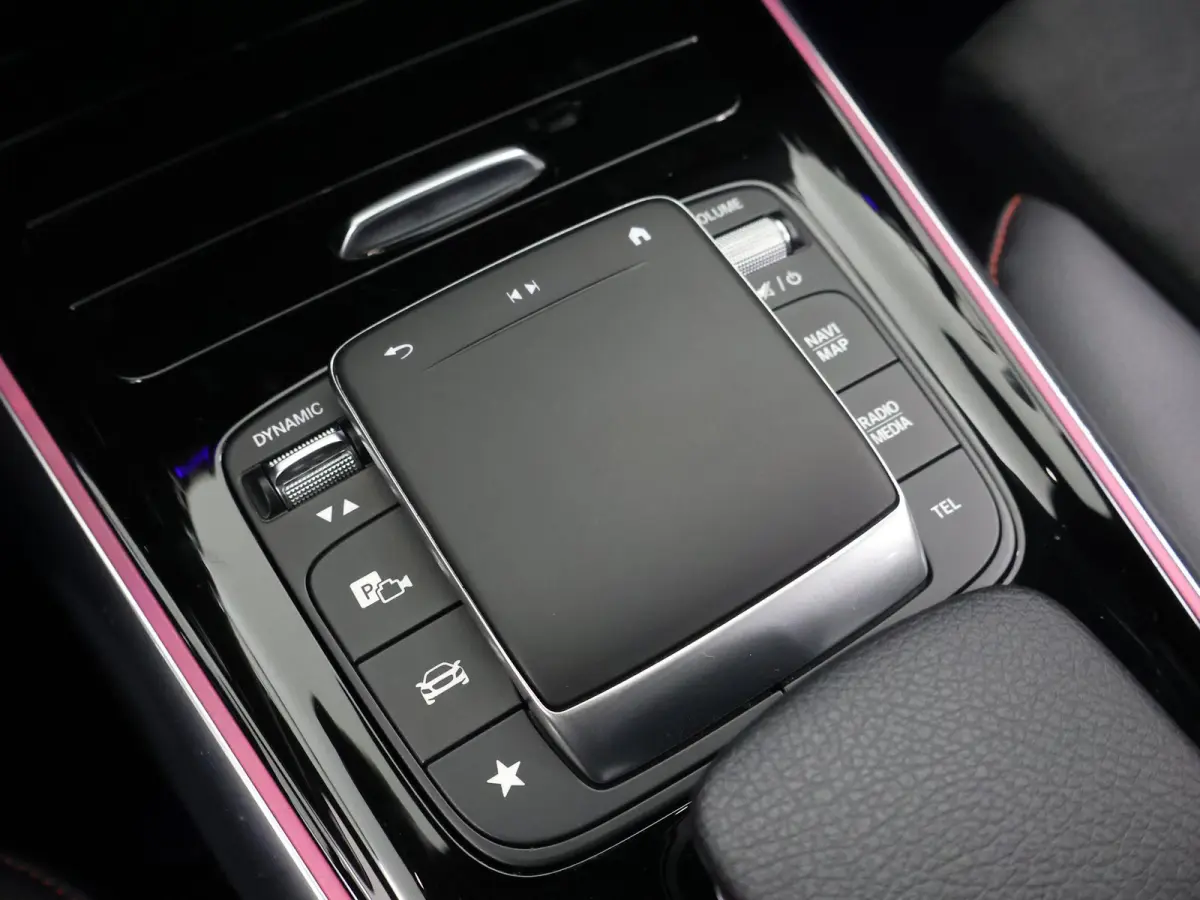 200 Business Solution AMG | Stoelverwarming | Sportstoelen | Apple Carplay |