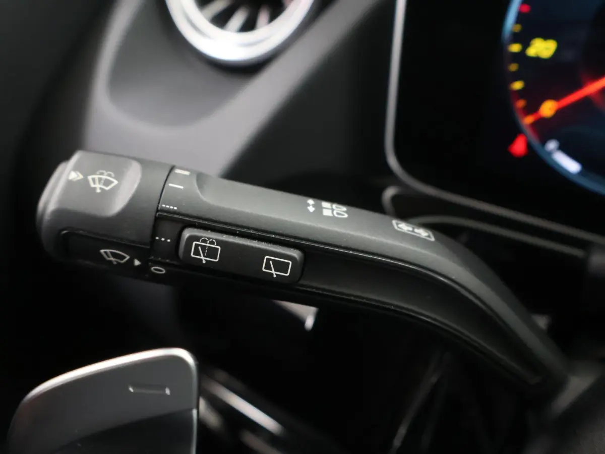 200 Business Solution AMG | Stoelverwarming | Sportstoelen | Apple Carplay |