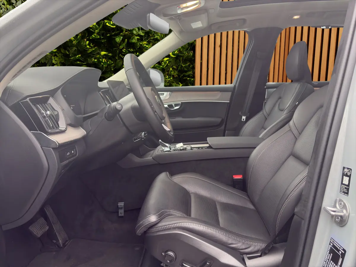 2.0 T8 Plug-in hybrid AWD Ultra Dark | Trekhaak | Luchtvering | Bowers&Wilkins | Massage/ventilatie