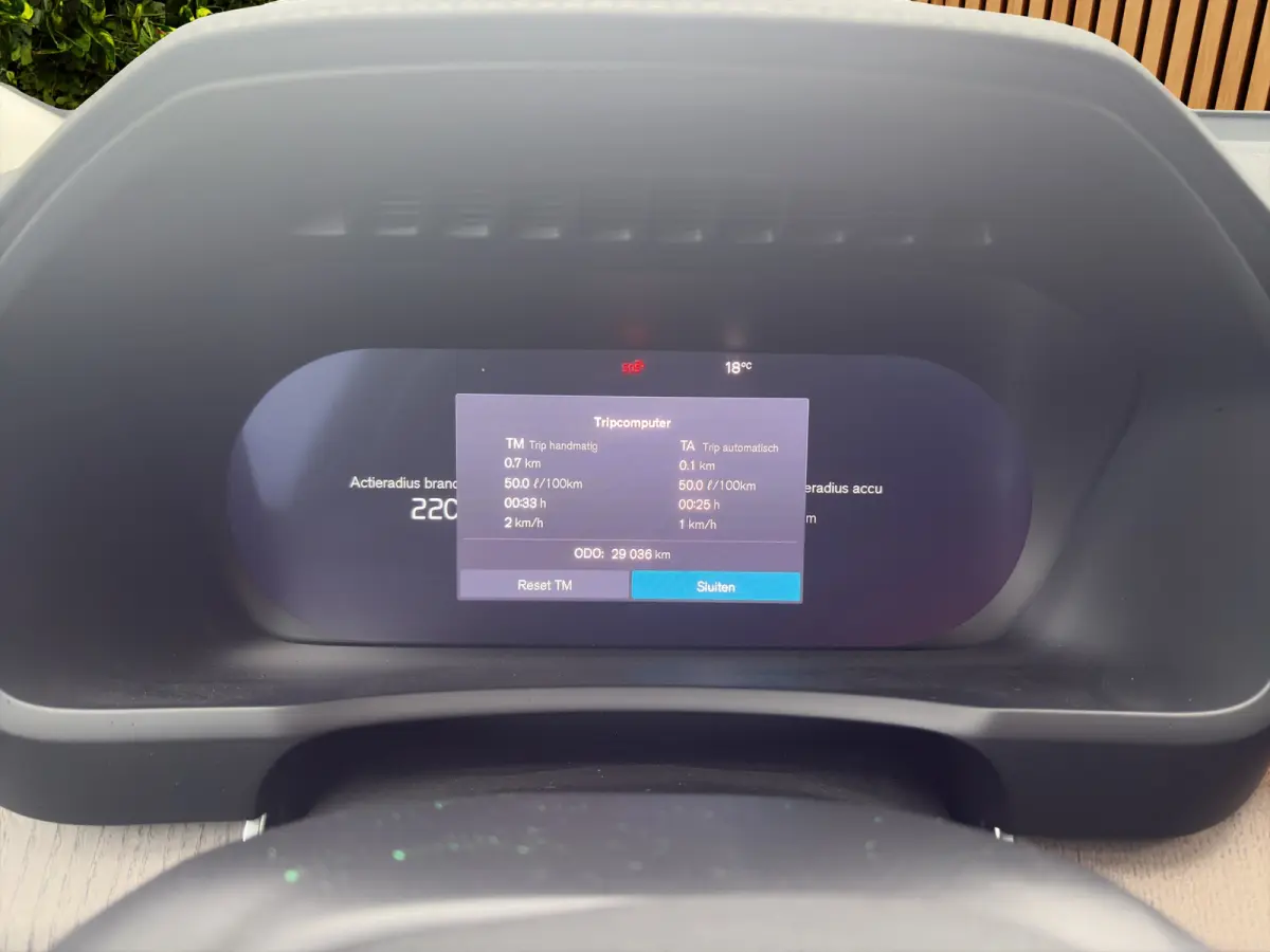 2.0 T8 Plug-in hybrid AWD Ultra Dark | Trekhaak | Luchtvering | Bowers&Wilkins | Massage/ventilatie