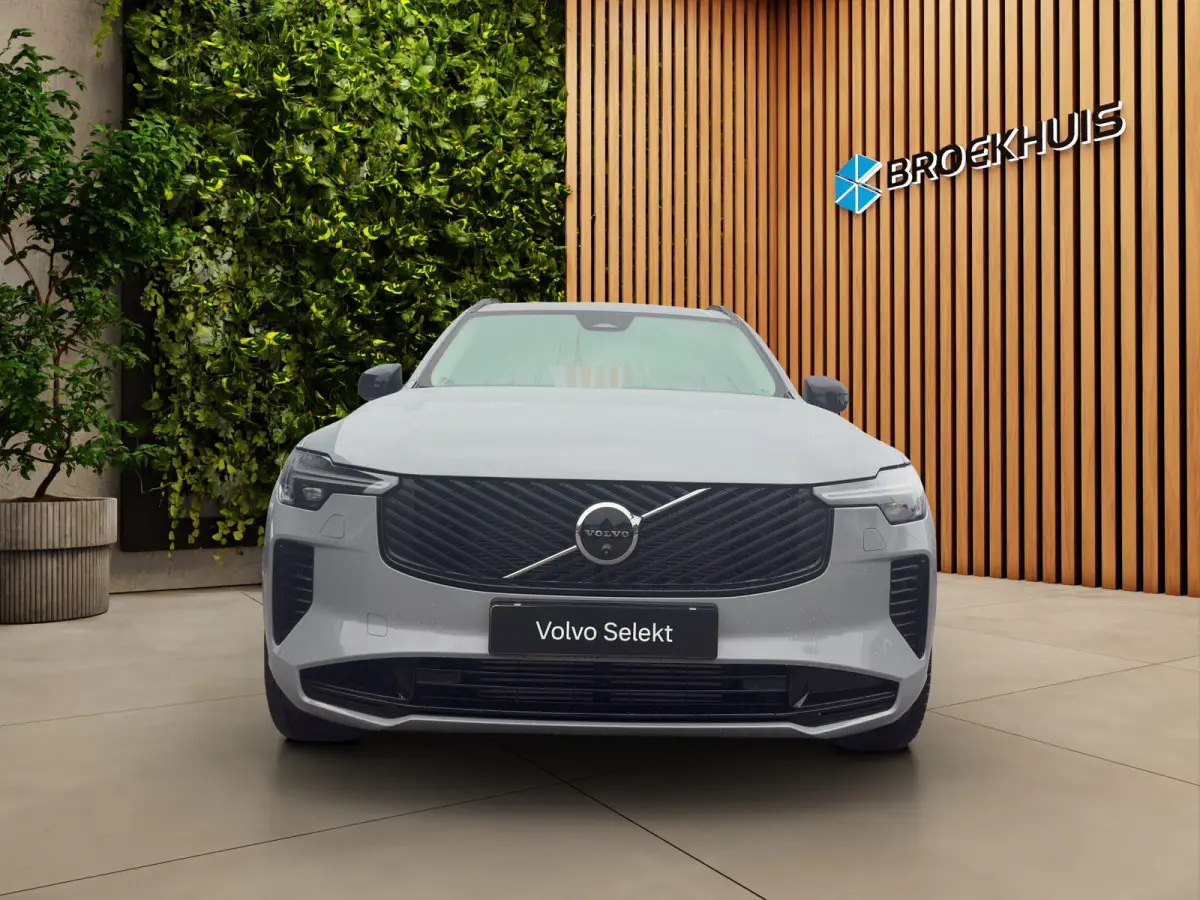 2.0 T8 Plug-in hybrid AWD Ultra Dark | Trekhaak | Luchtvering | Bowers&Wilkins | Massage/ventilatie