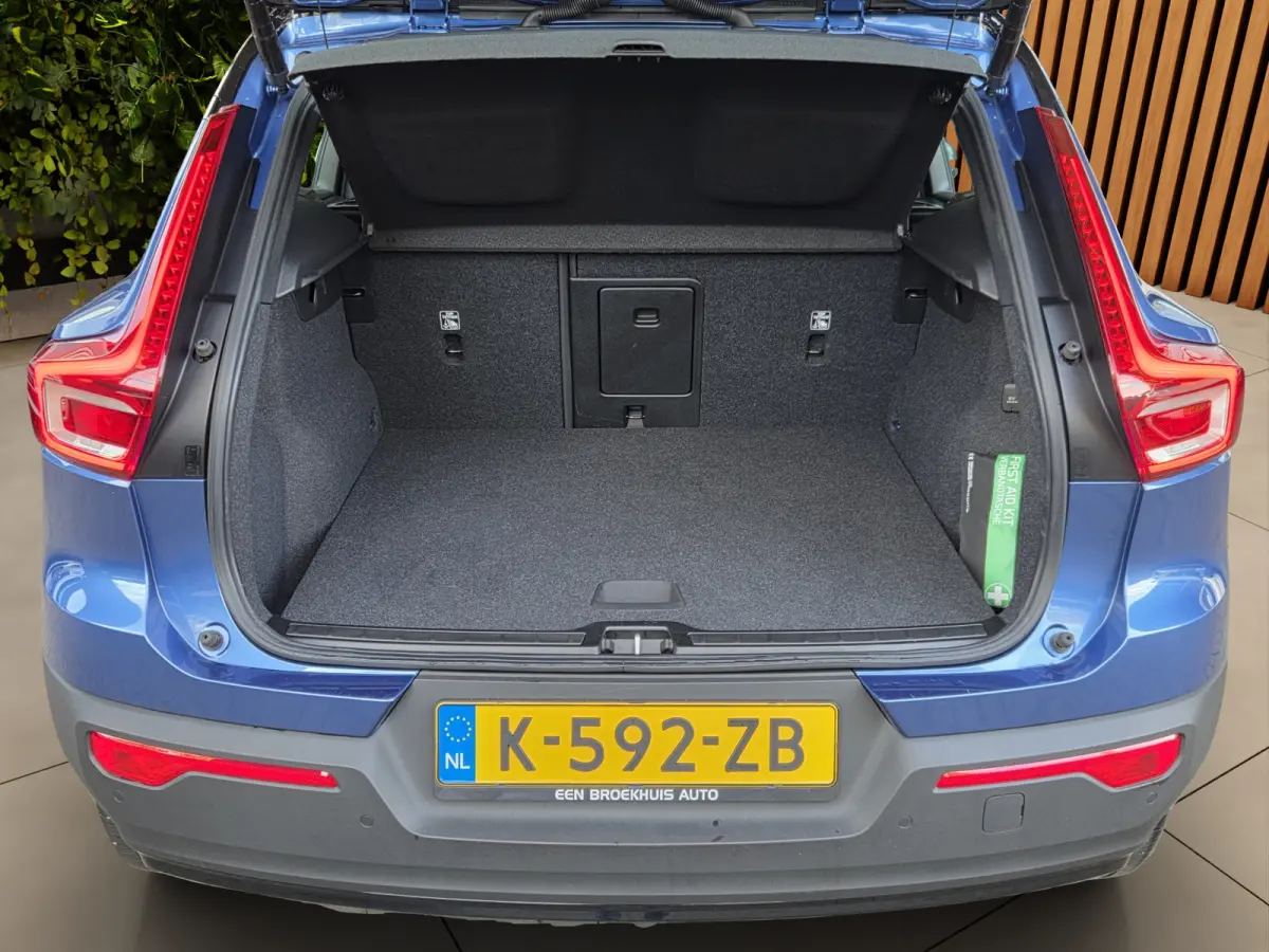 1.5 T3 R-Design | 1e Eigenaar | Camera | Adaptive Cruise | BLIS | Stuur/stoelverwarming
