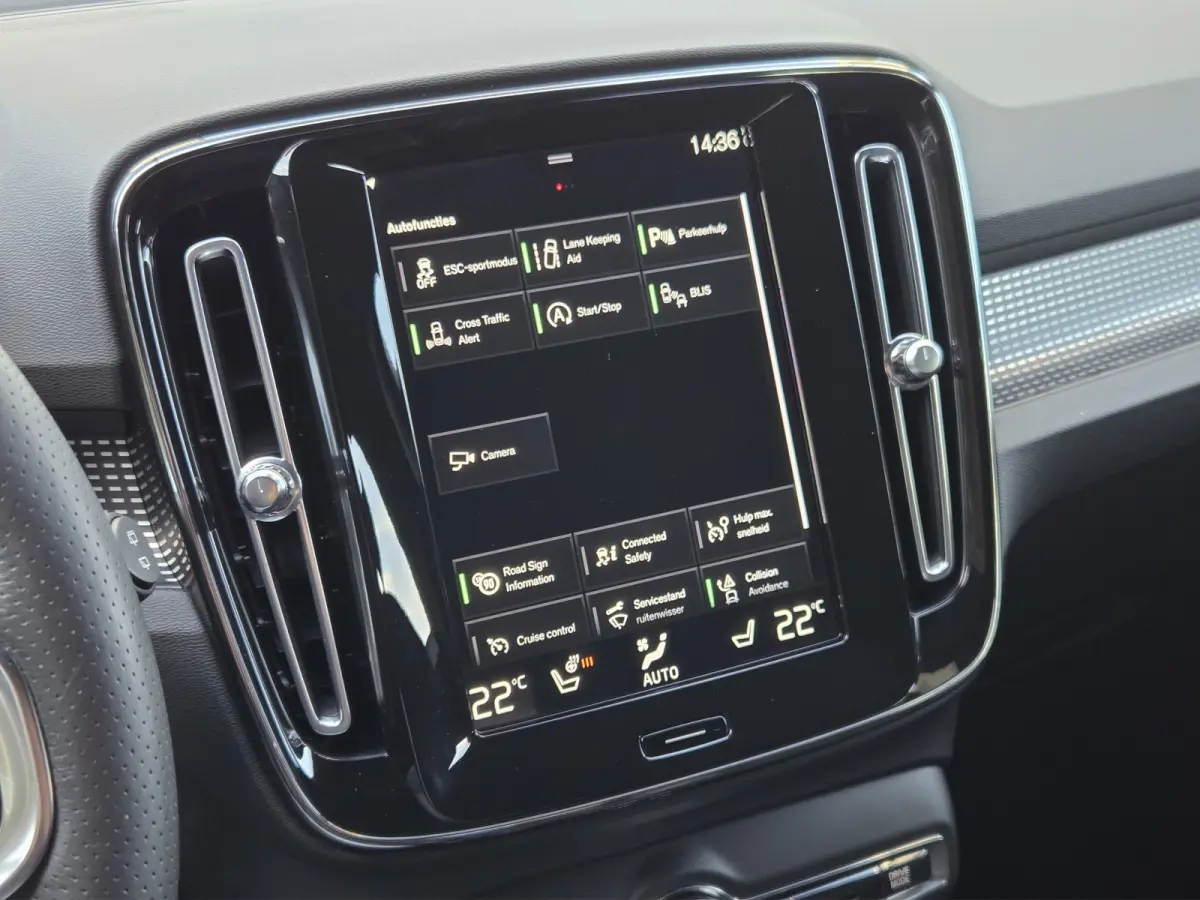 1.5 T3 R-Design | 1e Eigenaar | Camera | Adaptive Cruise | BLIS | Stuur/stoelverwarming