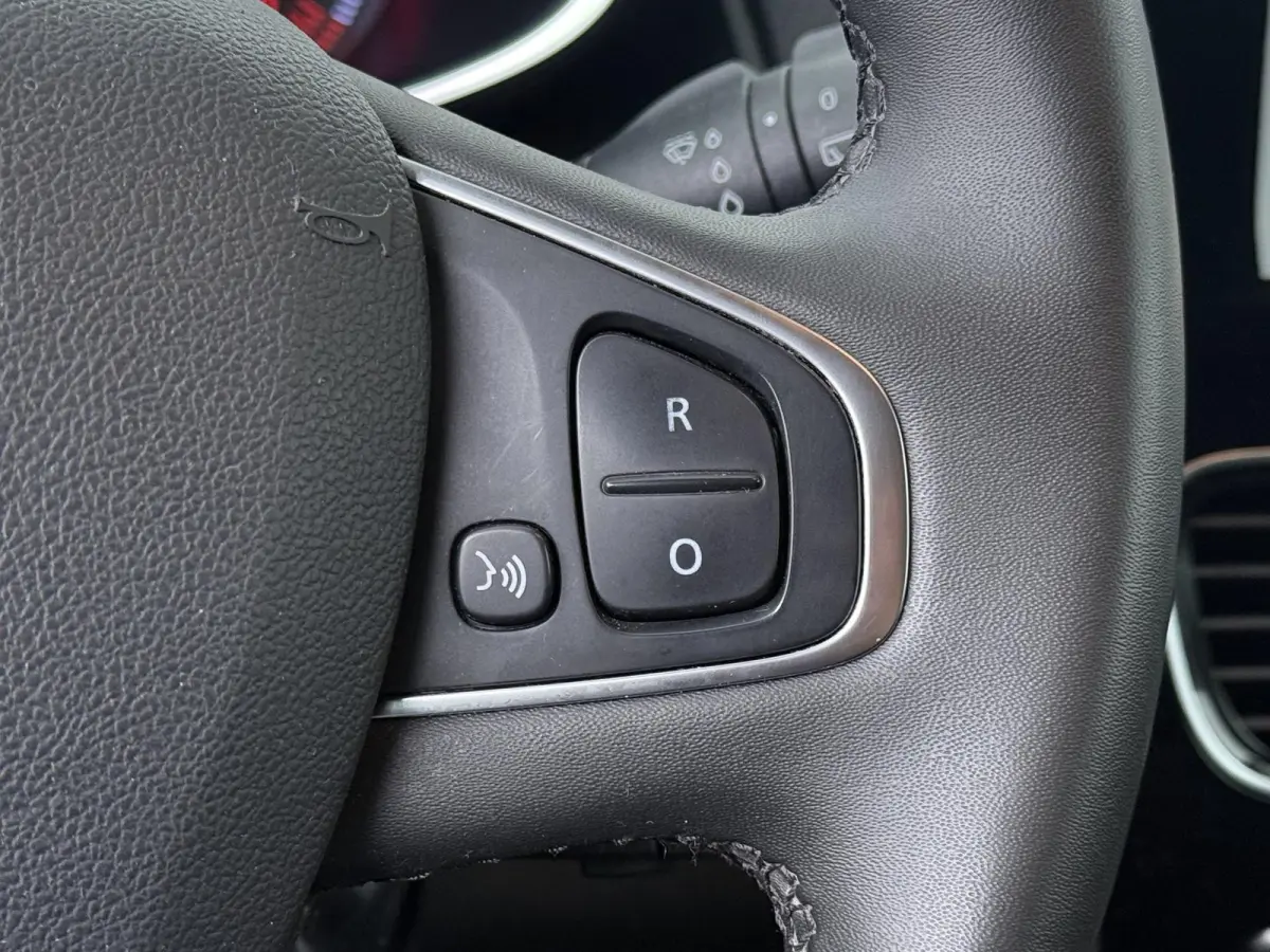Energy TCe 90 Limited Eco2 | Airco | Navigatie |