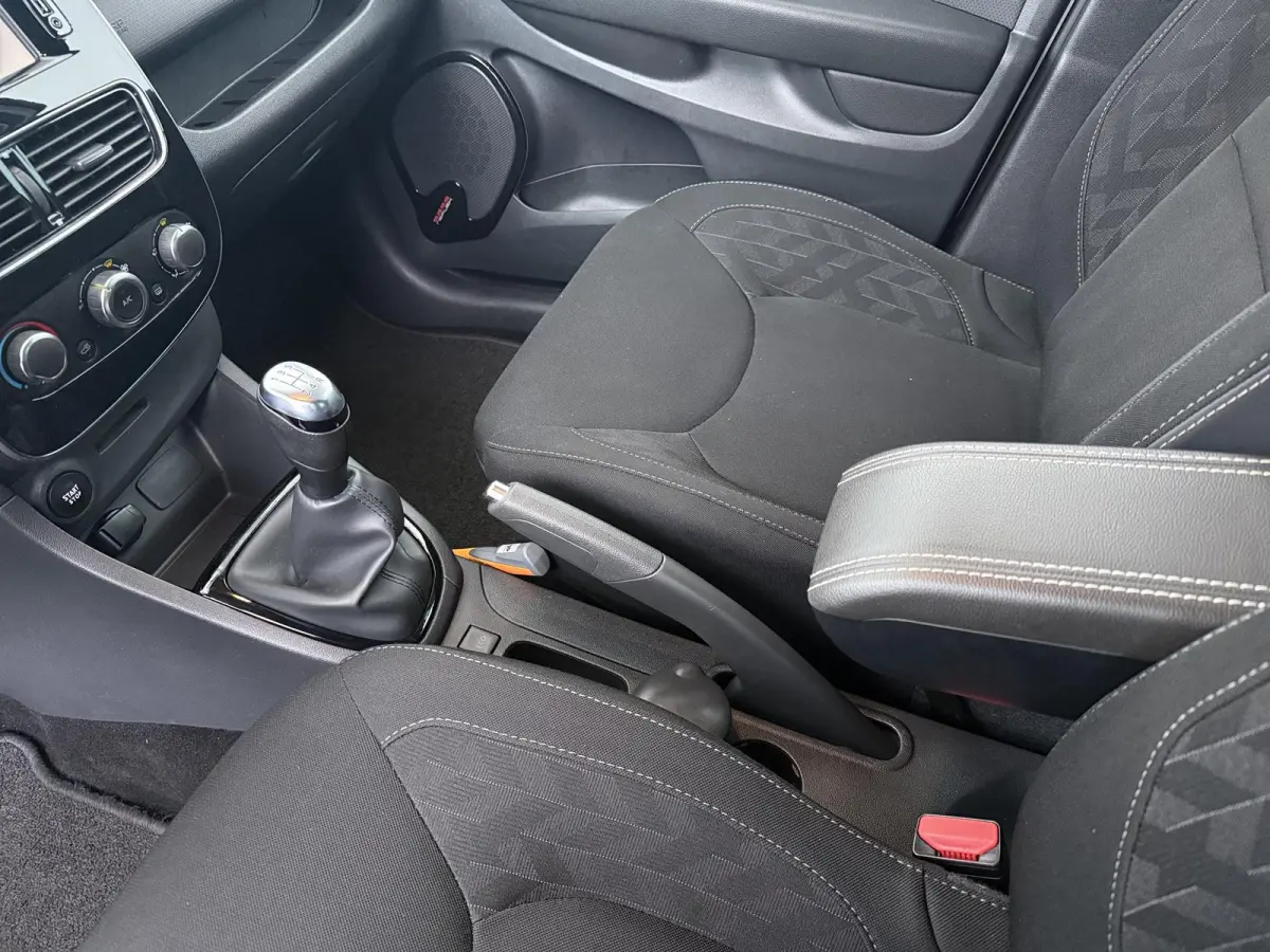 Energy TCe 90 Limited Eco2 | Airco | Navigatie |