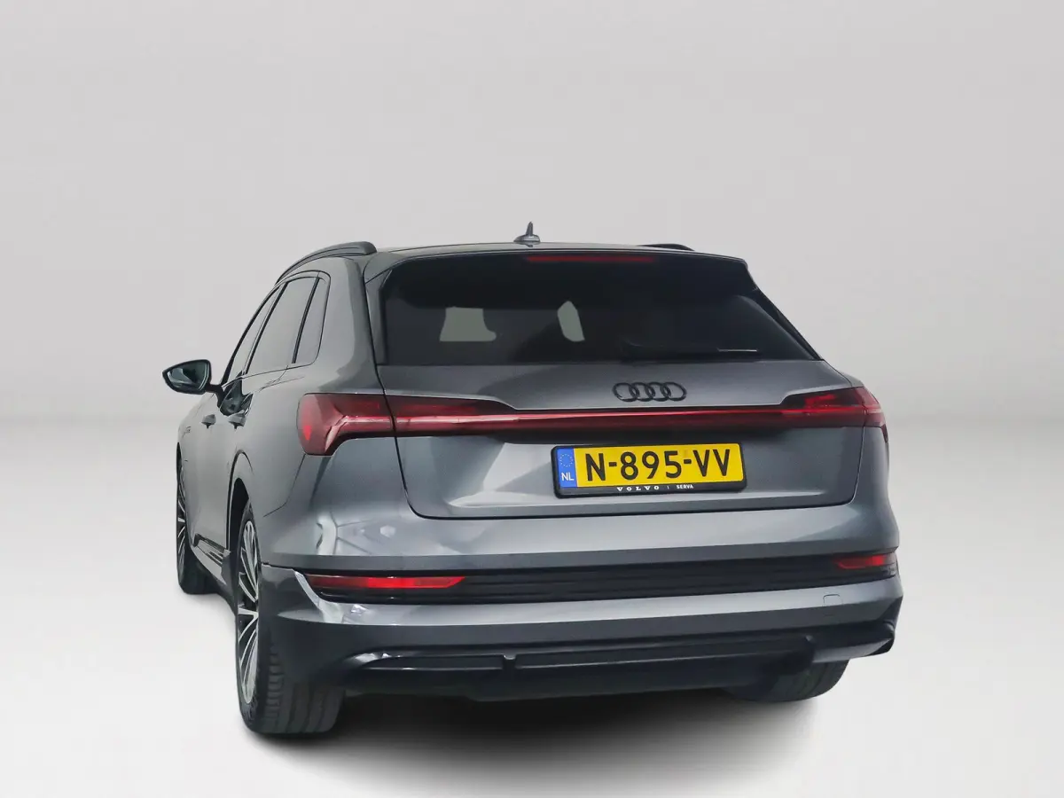 55 quattro S edition 95 kWh | SOH 87% | 360° camera | Bang & Olufsen Premium | Matrix led | Stoelverwarming