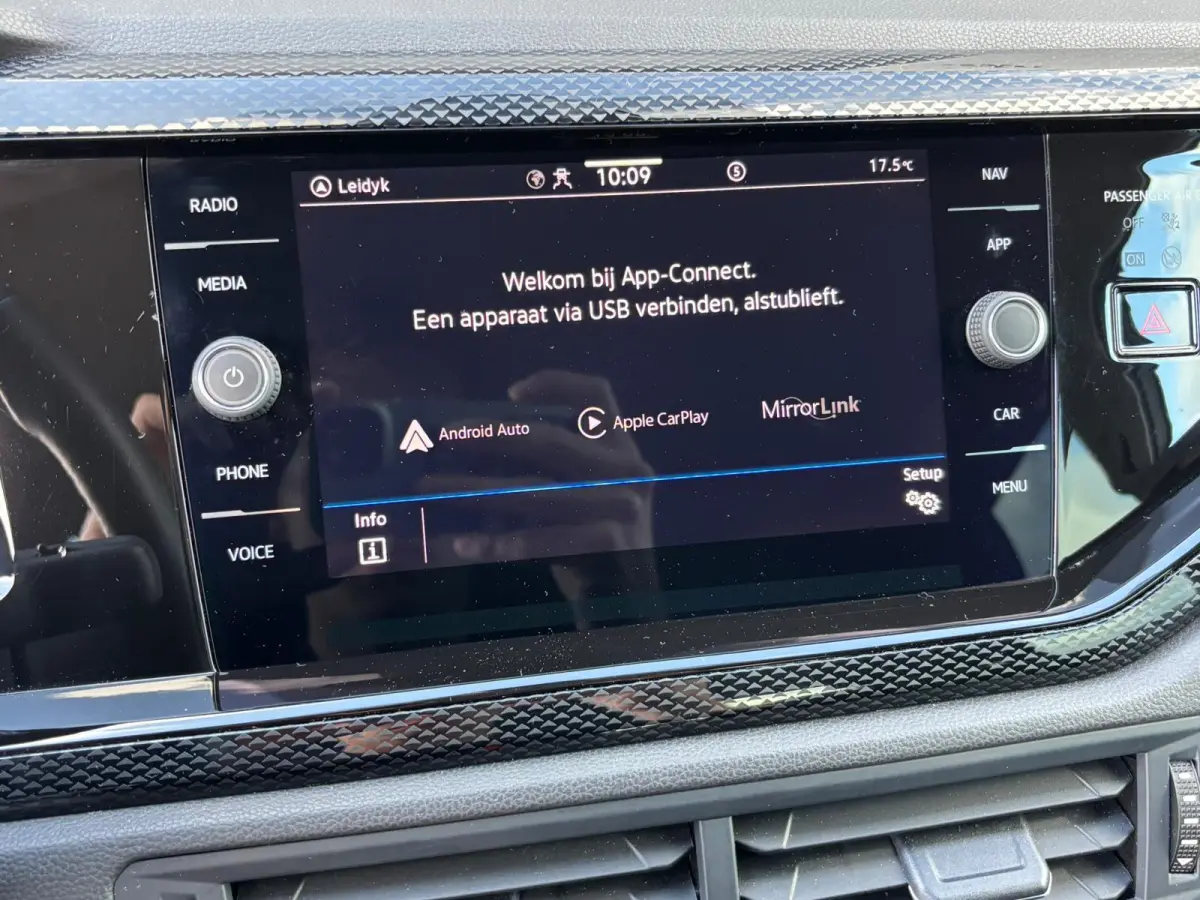 1.0 TSI Life | CARPLAY | ADAP. CRUISE | AIRCO |DIGI DASHBOARD | PDC |