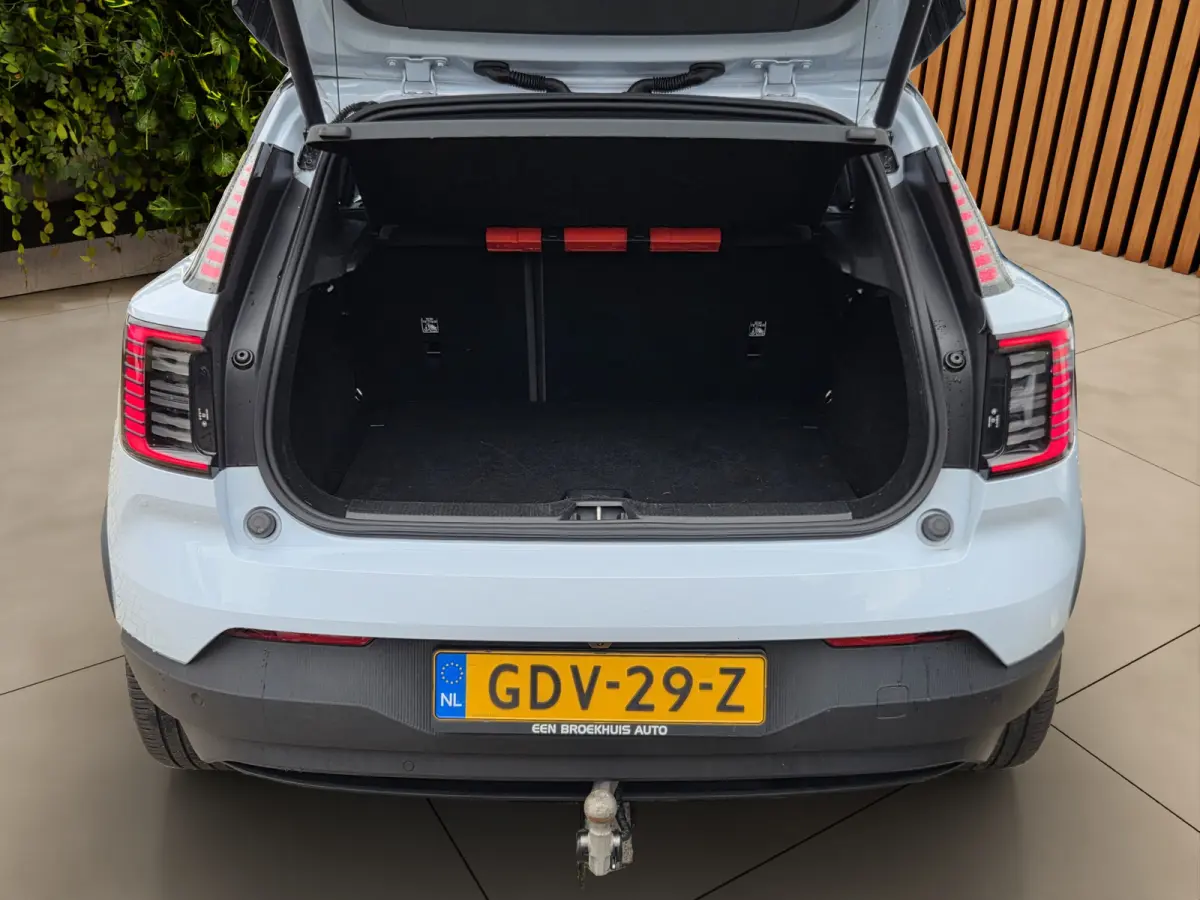 Single Motor Extended Range Plus 69 kWh | Trekhaak | Camera | Harman/Kardon | Sfeerverlichting | 19" Velgen