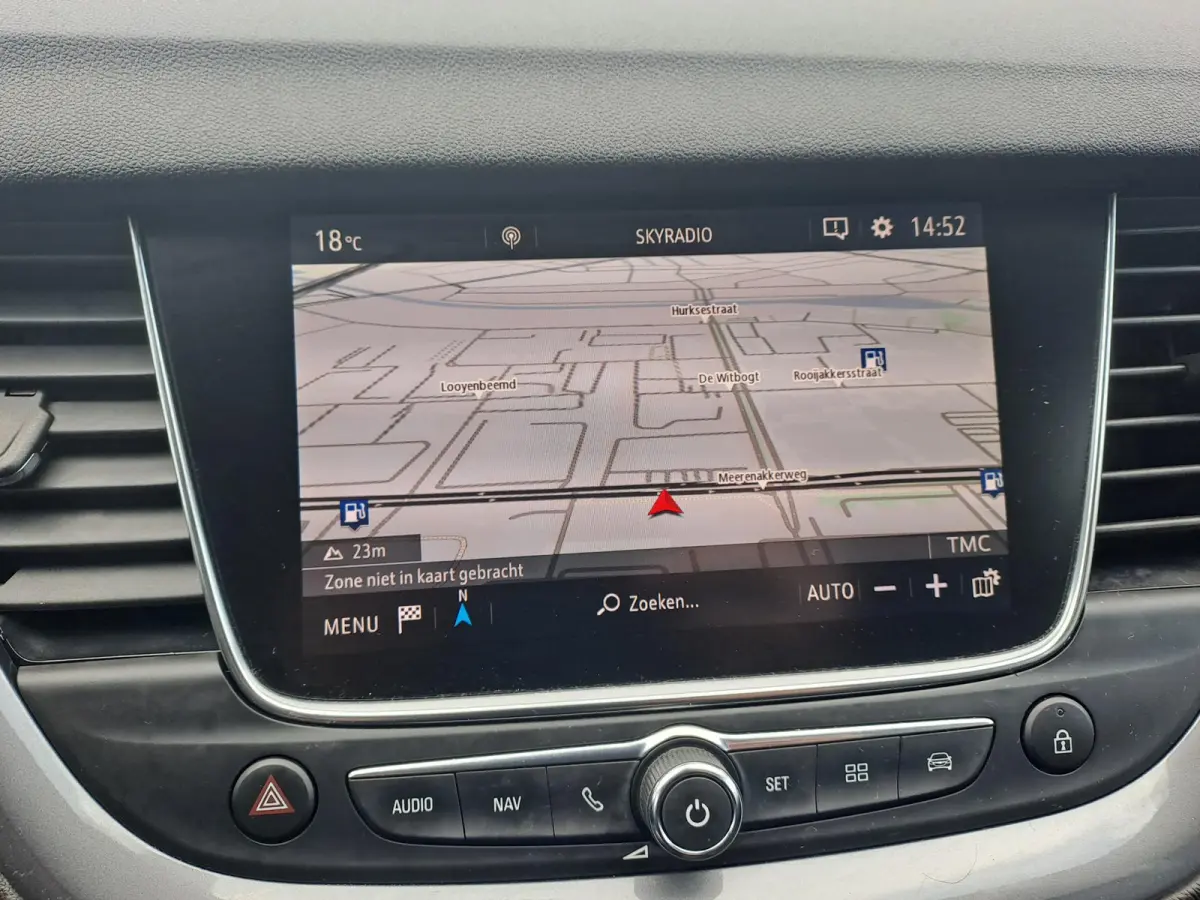 1.2 Turbo Innovation | Stuurverwarming | Stoelverwarming | Navigatie | Achteruitrijcamera | Lane assist | Privacy glas | Afneembare Trekhaak |