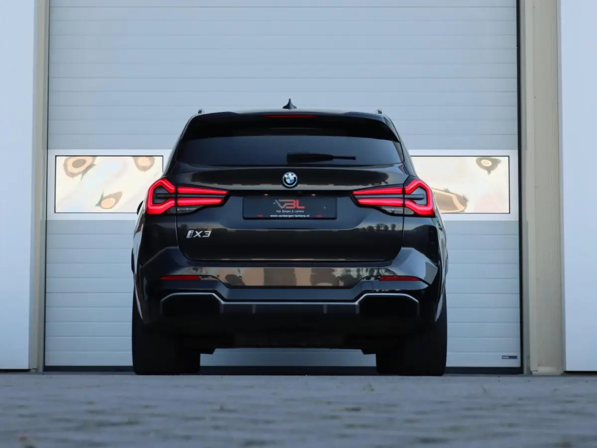 High Executive 80 kWh M-sport | SOH 97,2% | Panoramadak