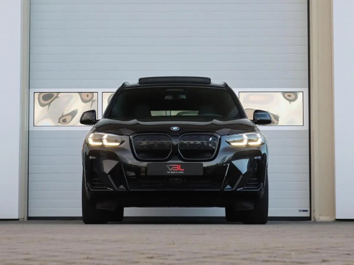 High Executive 80 kWh M-sport | SOH 97,2% | Panoramadak