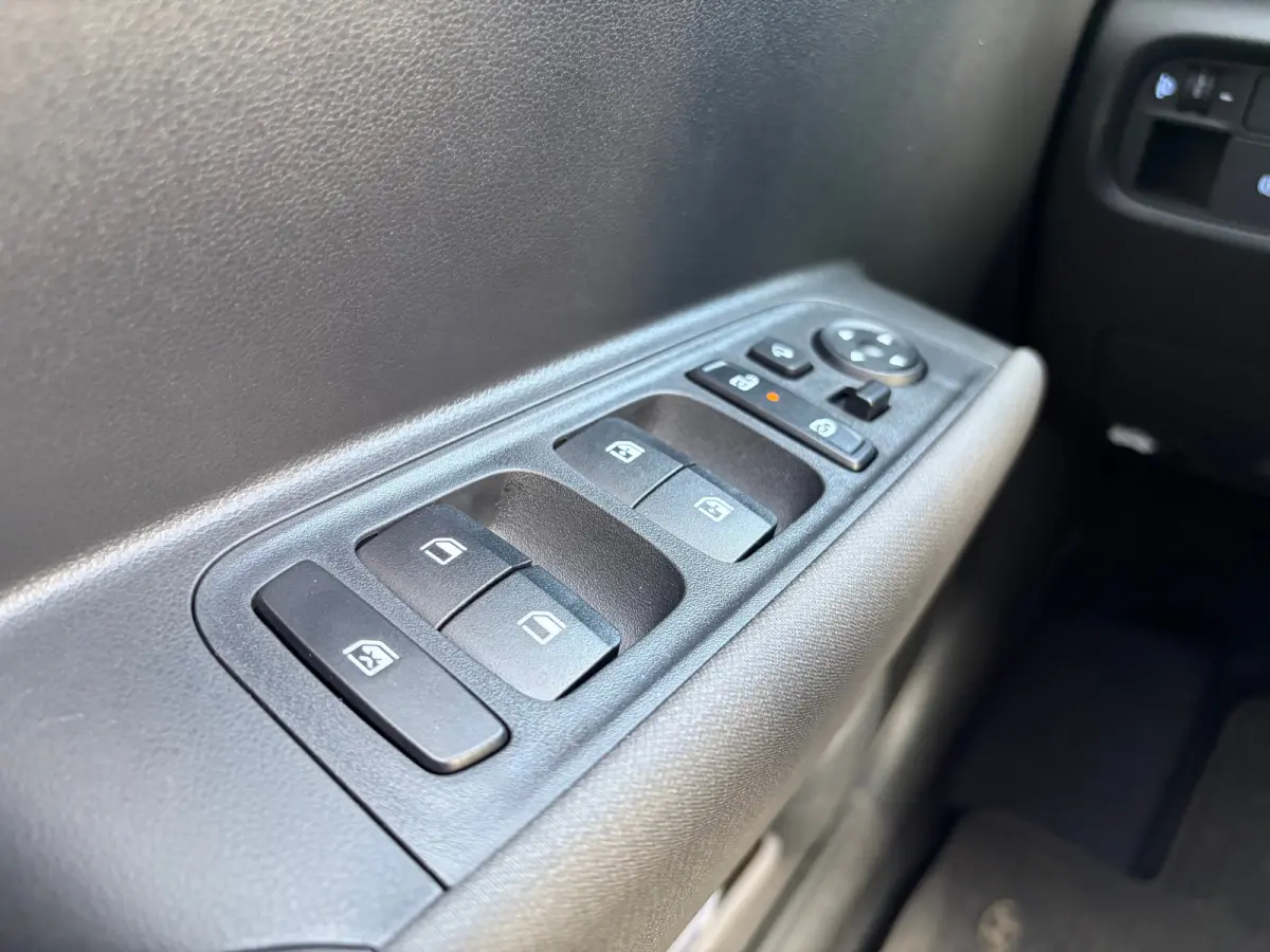 Evolve Sky 49 kWh | Apple Carplay/Android Auto|telefoonintegratie premium | Cruise control adaptief met Stop&Go en stuurhulp | Extra getint glas