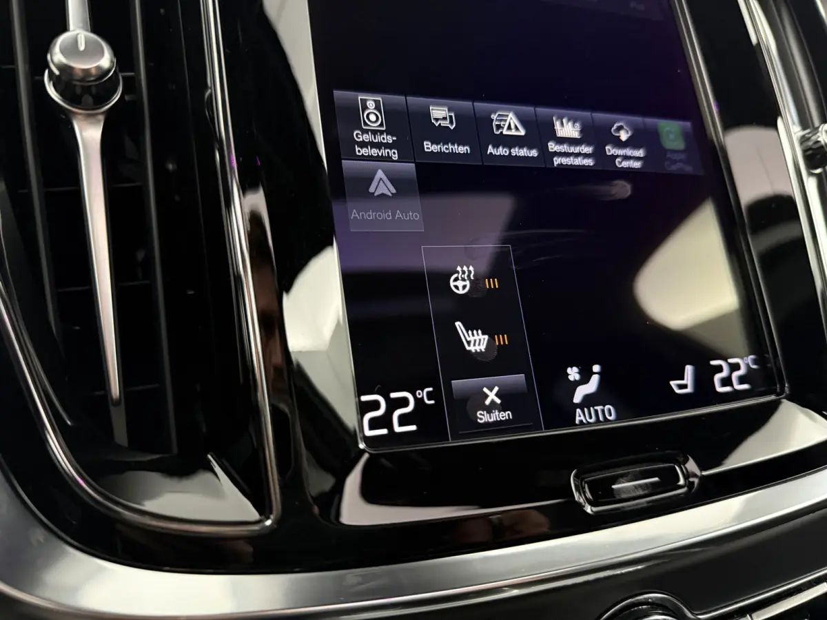 2.0 B4 R-Design Black Optic | Pano | Virtual | Memory | H/K | Camera | Carplay | Cruise | NAP