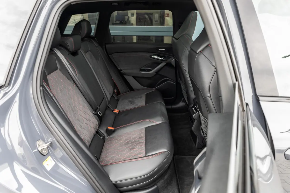 388pk S edition quattro 100 kWh | B&O 3D Audio | Luchtvering | Panoramadak | Head-up Display