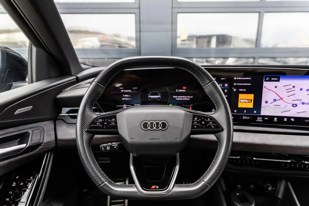 388pk S edition quattro 100 kWh | B&O 3D Audio | Luchtvering | Panoramadak | Head-up Display