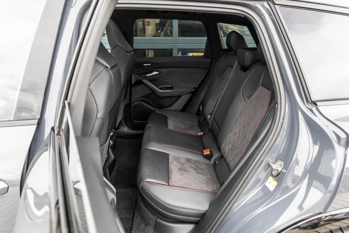 388pk S edition quattro 100 kWh | B&O 3D Audio | Luchtvering | Panoramadak | Head-up Display