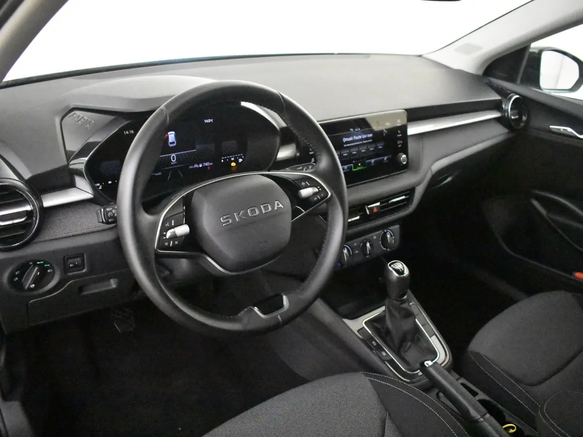 1.0 TSI Selection l Airco l DAB l Apple Car Play / Android l Metallic lak l Multi Funct. Stuurwiel l PArkeersensoren achter